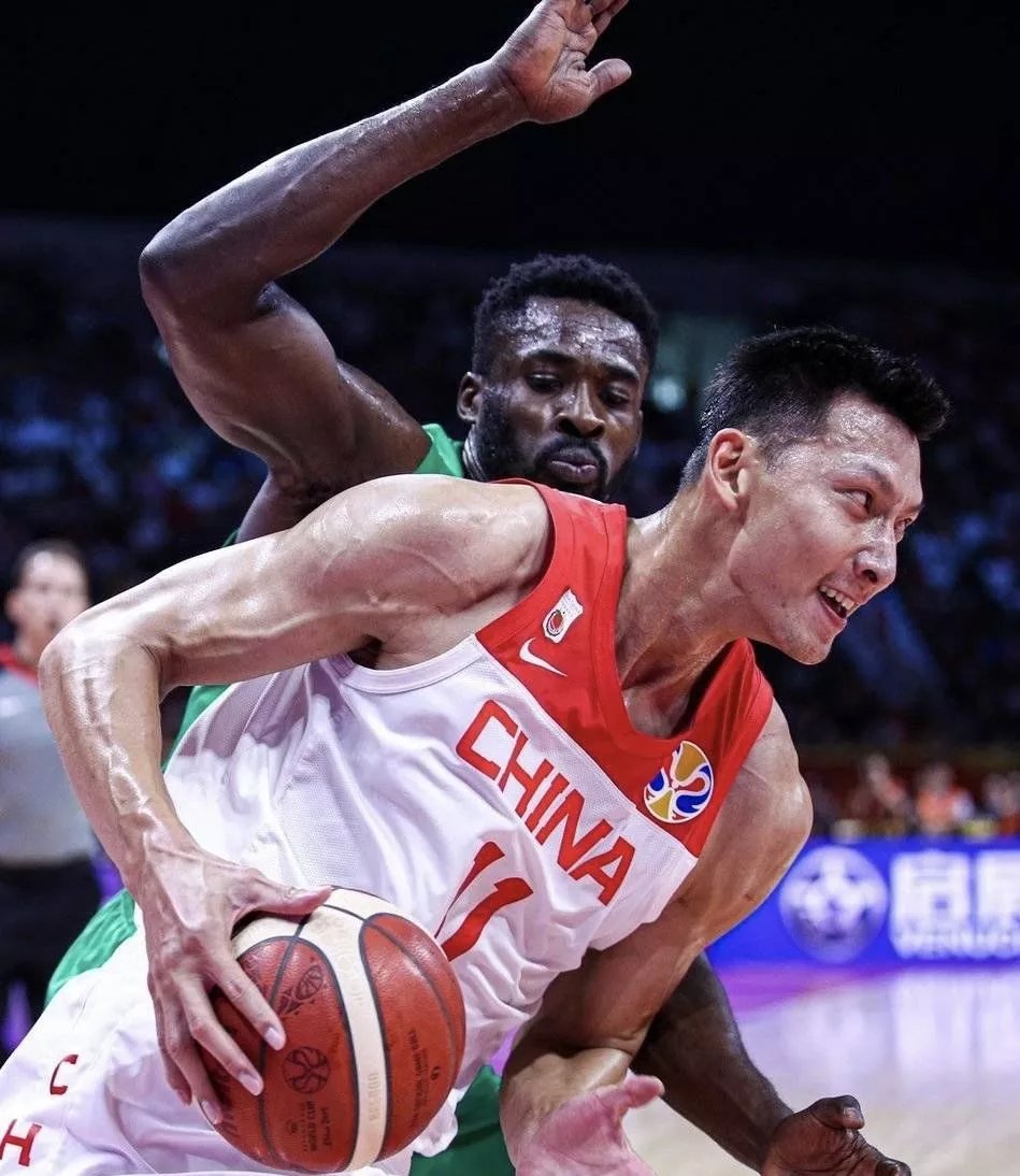 巴西男篮完胜尼日利亚男篮，贝弗利爆发神勇